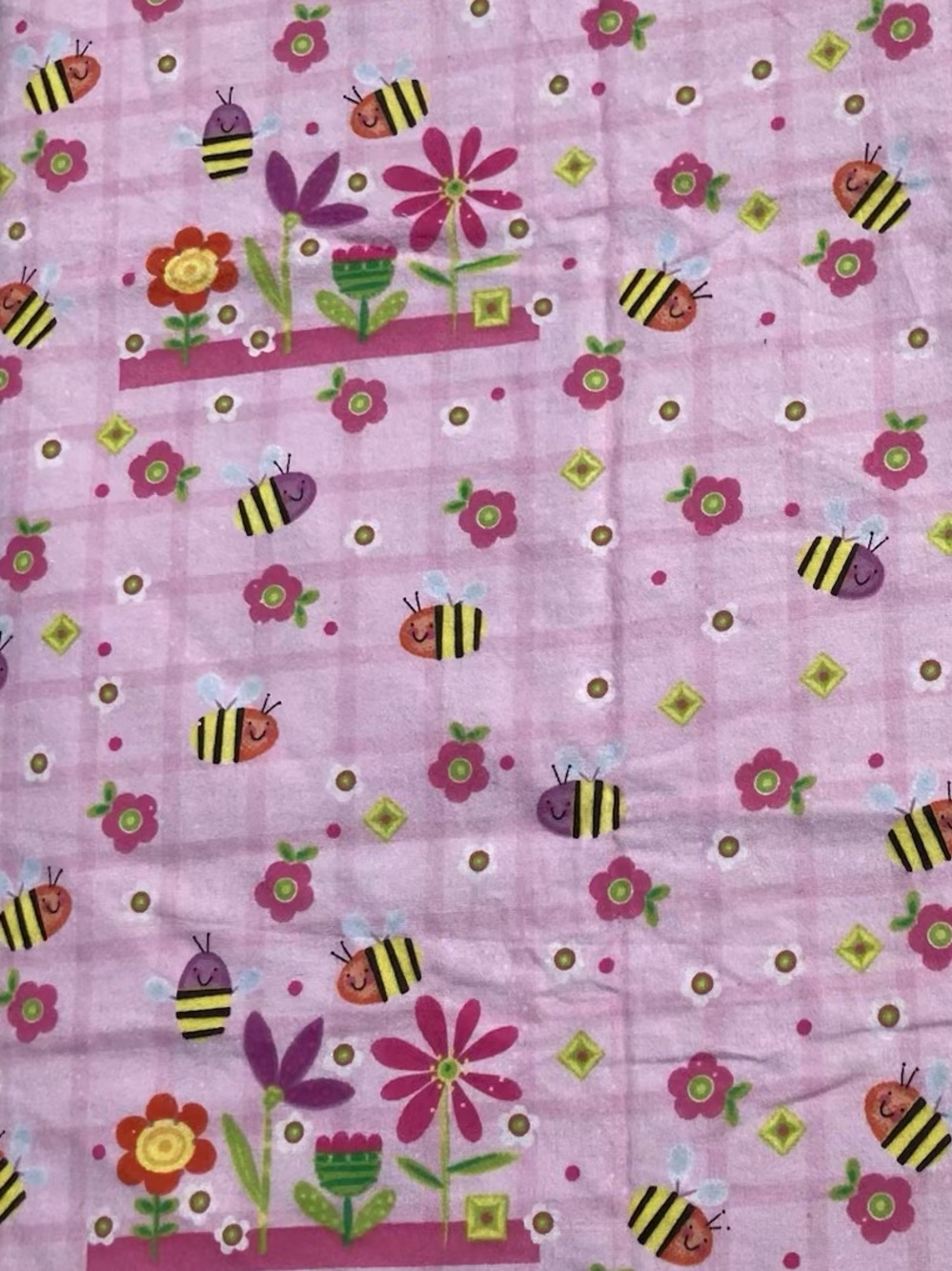 JoAnn Fabrics Snuggle Flannel Happy Bees and Flowers 2 Yard by 42” Pink New